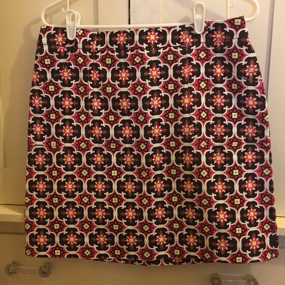 Harold's Dresses & Skirts - Harold’s Beautiful Multicolor Stretch Skirt SZ 10